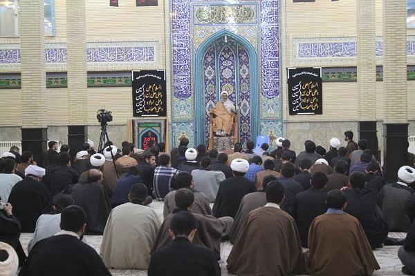 جلسه طلاب حوزه علمیه حضرت ولی عصر (عج)بناب در محضرآیت الله خسرو پناه