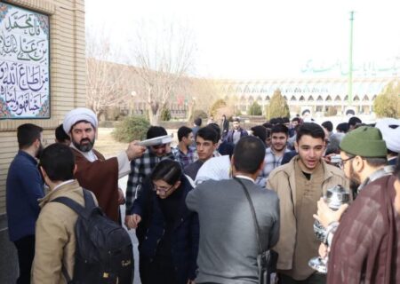 اعزام بیش از ۱۳۰ نفر از اساتید و طلاب حوزه علمیه حضرت ولی عصر (عج) بناب به مناطق عملیاتی جنوب کشور