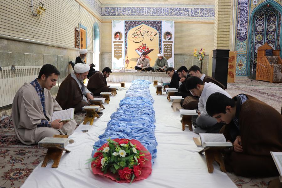 تصاویر محفل جز خوانی قرآن کریم در ماه مبارک رمضان 1402