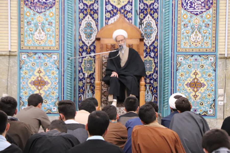 جلسه اخلاق مشترک مدارس امام باقر وامام صادق ع حوزه علمیه حضرت ولی عصر عج بناب با رهنمودهای استاد معظم اخلاق حضرت حجت الاسلام والمسلمین حاج شیخ عبدالمجیدباقری بنابی برگزار شد